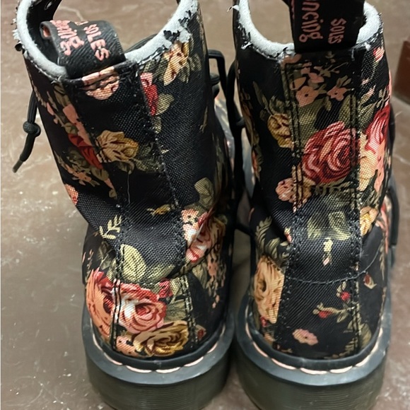 Dr Marten Floral boots - Picture 4 of 8